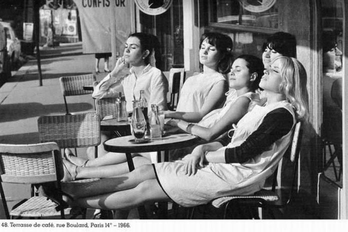 3 carti dedicate cafenelelor - Robert Doisneau - feature image