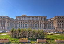 Casa Poporului – 10 lucruri de stiut despre Palatul Parlamentului