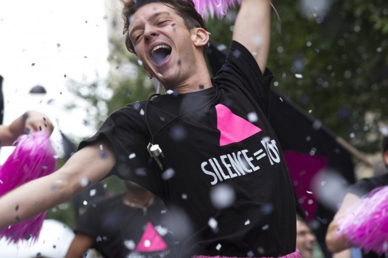 120 BPM (120 de batai pe minut) – Iubire si proteste
